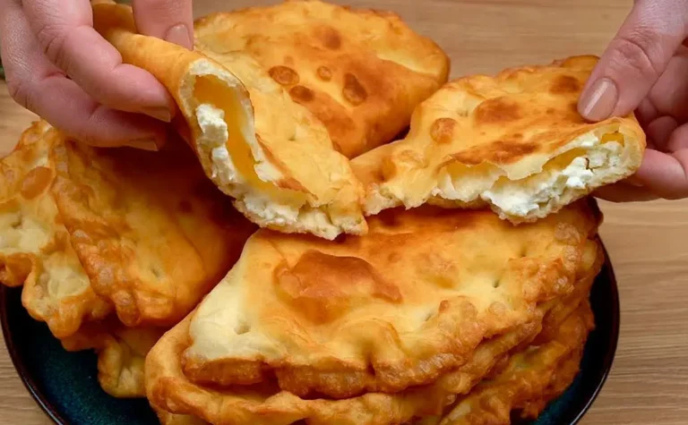 Empanadas fritas con queso