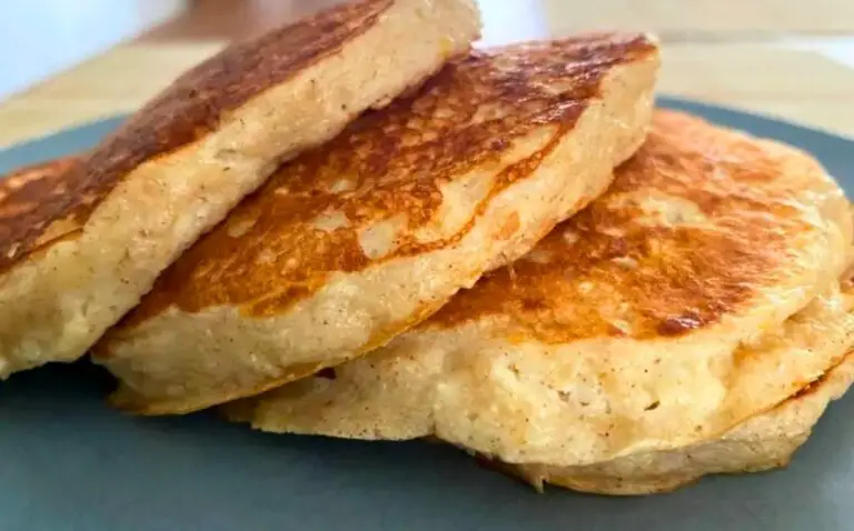 Panqueques de avena, manzana y plátano