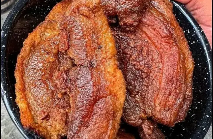 CHICHARRÓN DE CERDO CRUJIENTE 1