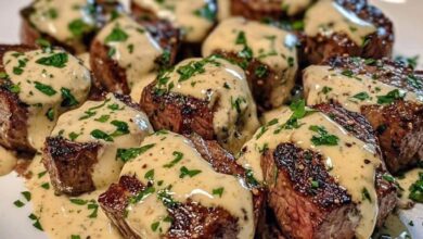 Trocitos de carne en salsa de mantequilla de ajo con crema de parmesano 4