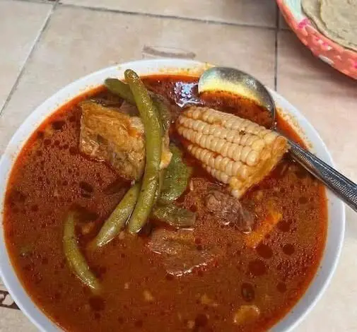 MOLE DE OLLA TRADICIONAL 1