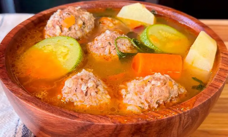 Caldo de Albóndigas 1