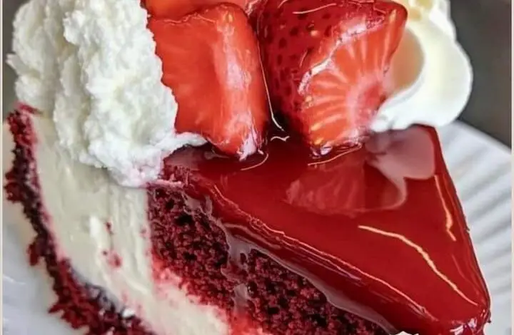 Tarta de Queso con Fresas de Terciopelo Rojo 1