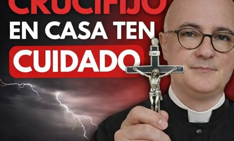 Tener una CRUZ en el HOGAR provoca esto (pocos lo saben) | Padre Fortea 1