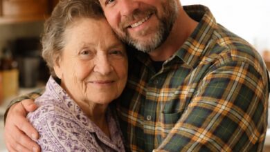 El hombre se presentó como Javier Morales. 3