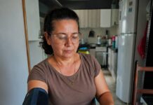 Médicos revelan que la verdadera causa de la presión alta es…