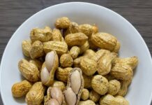 Cómo los cacahuates pueden aportar nutrientes valiosos en la alimentación de los adultos mayores.