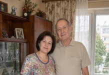 Durante 20 años mi esposo me obligó a llevar el pelo corto: lo que había en su cajón cambió todo