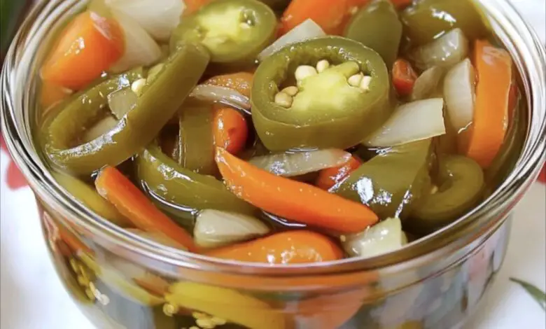 Chiles Jalapeños en Escabeche Caseros con Verduras y Amor 1