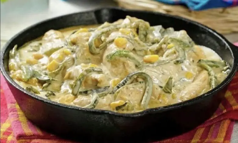 Rajas Poblanas con Pollo Cremoso y Elotito Dulce 1