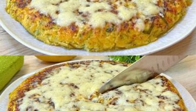 Ralla 3 patatas y 2 calabacines… ¡y prepárate para una delicia irresistible! 11